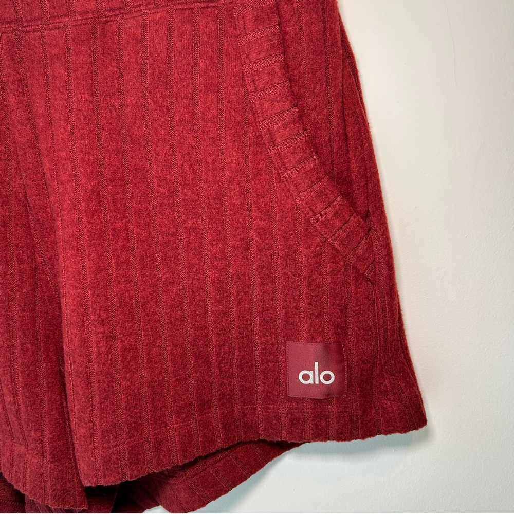 Alo Yoga Ribbed Take Comfort Short Red Size Medium - Picture 4 of 10